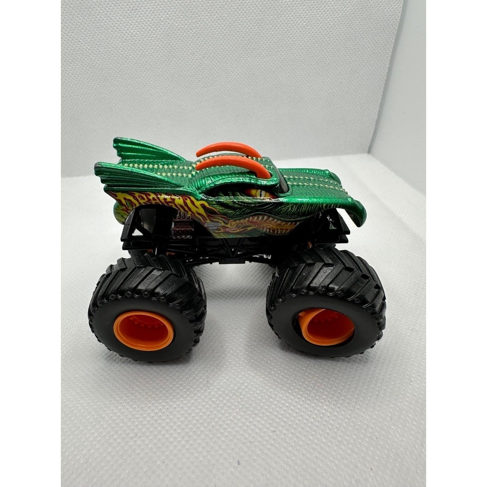 Hot‎ Wheels Monster Jam Monster Trucks The Dragon 1:55
